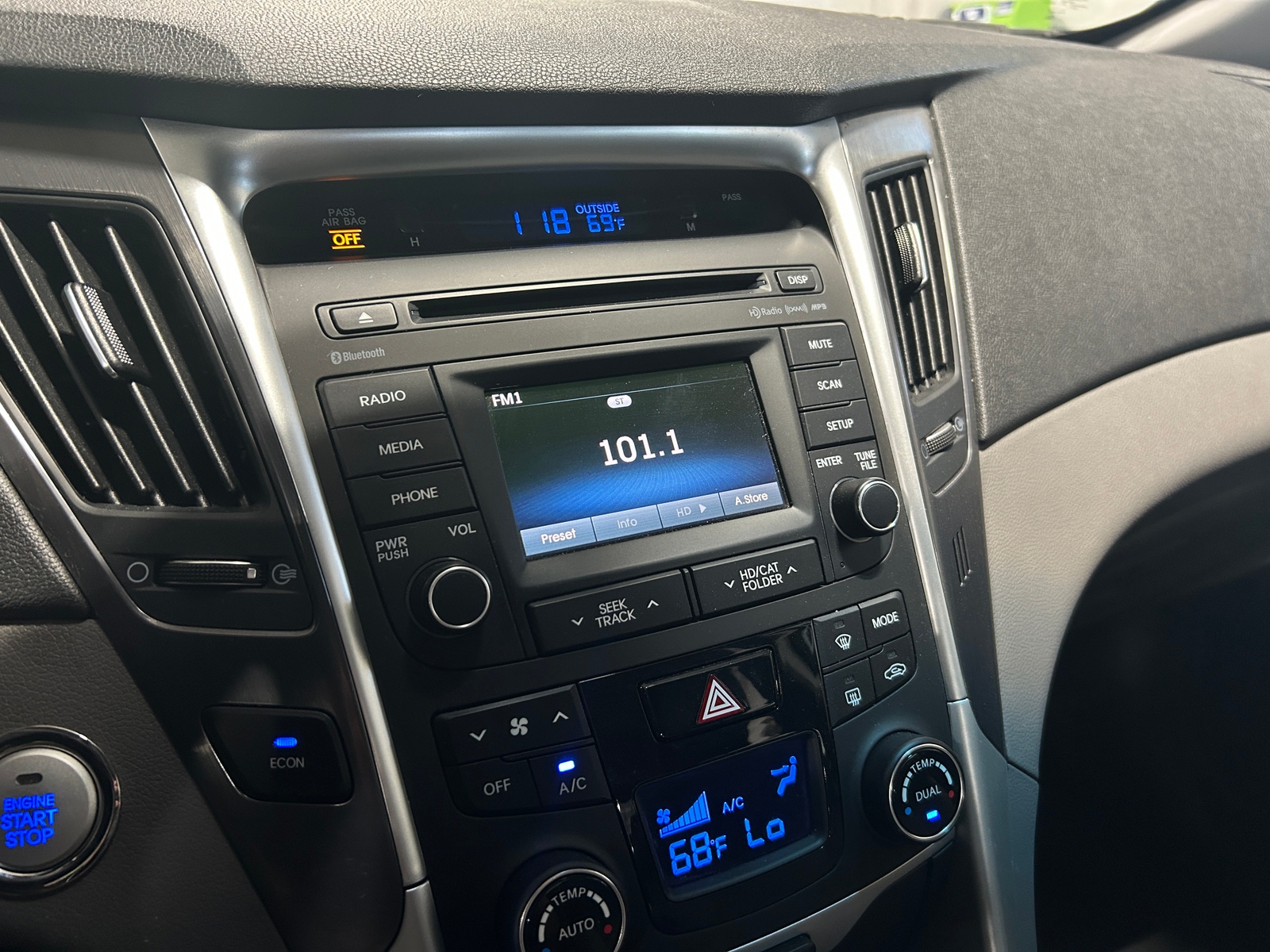 Thumbnail: 2014 Hyundai Sonata - 4