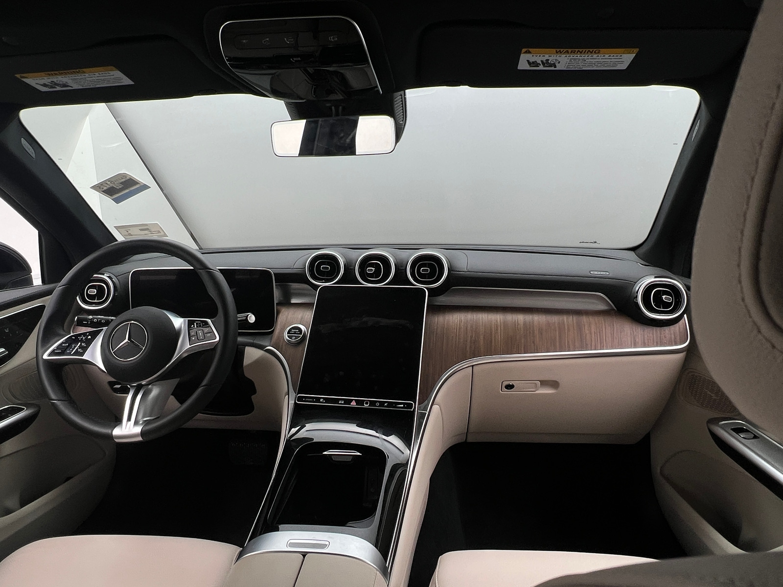 Thumbnail: 2024 Mercedes-Benz GLC - 2
