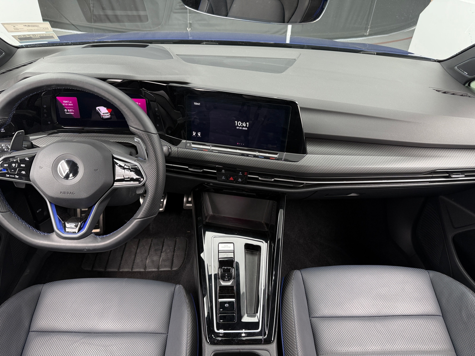 Thumbnail: 2023 Volkswagen Golf - 2