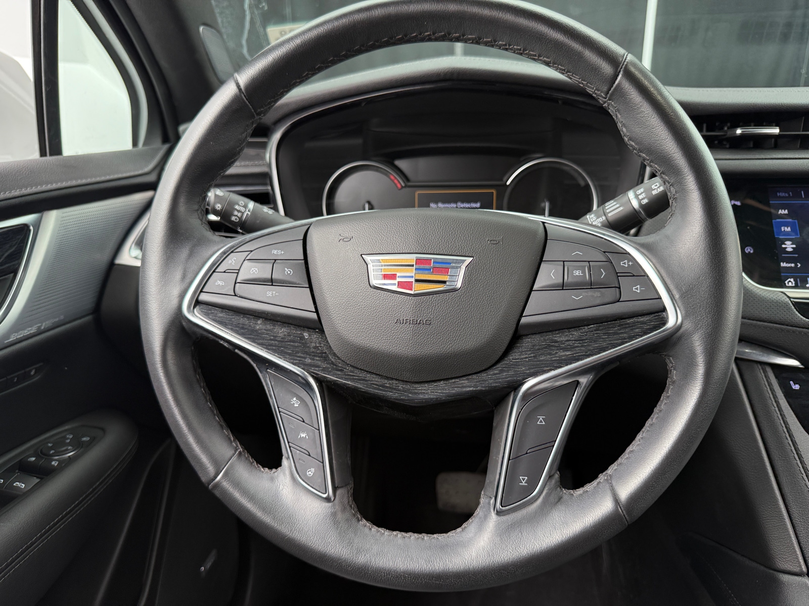 Thumbnail: 2023 Cadillac XT5 - 4