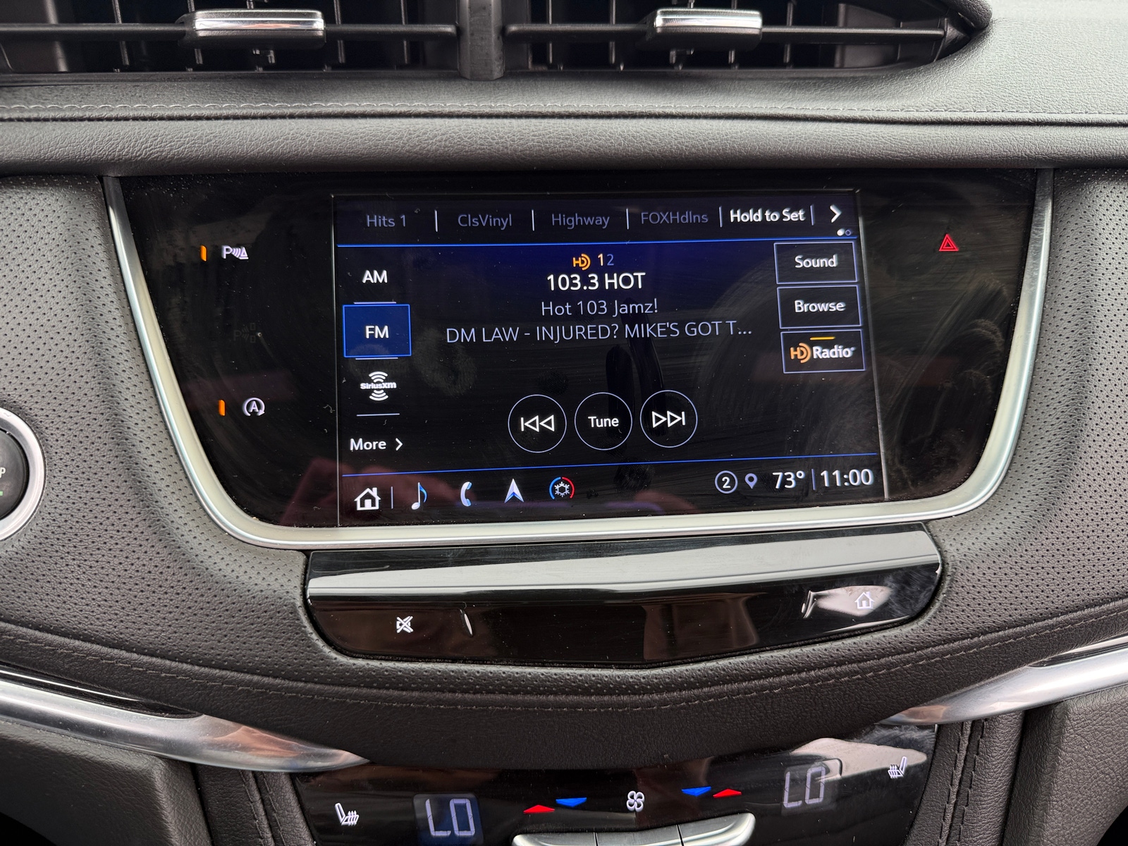 Thumbnail: 2023 Cadillac XT5 - 3