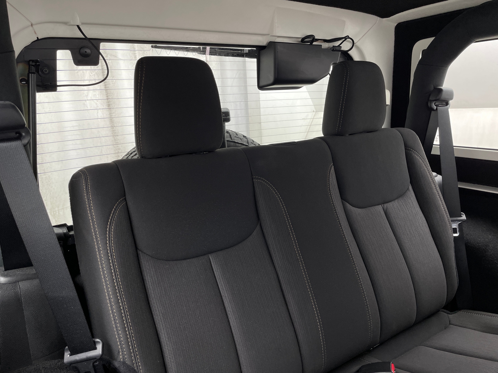 Thumbnail: 2015 Jeep Wrangler - 6