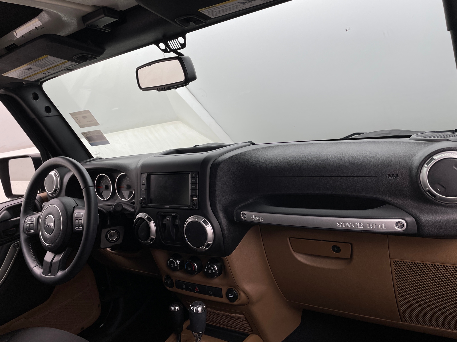 Thumbnail: 2015 Jeep Wrangler - 3