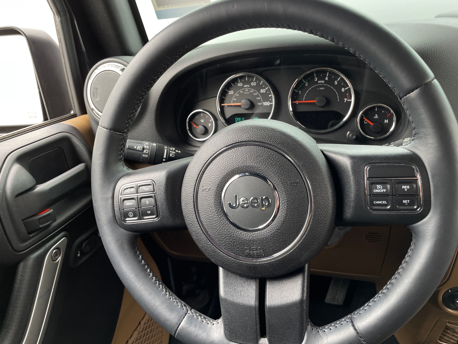 Thumbnail: 2015 Jeep Wrangler - 5