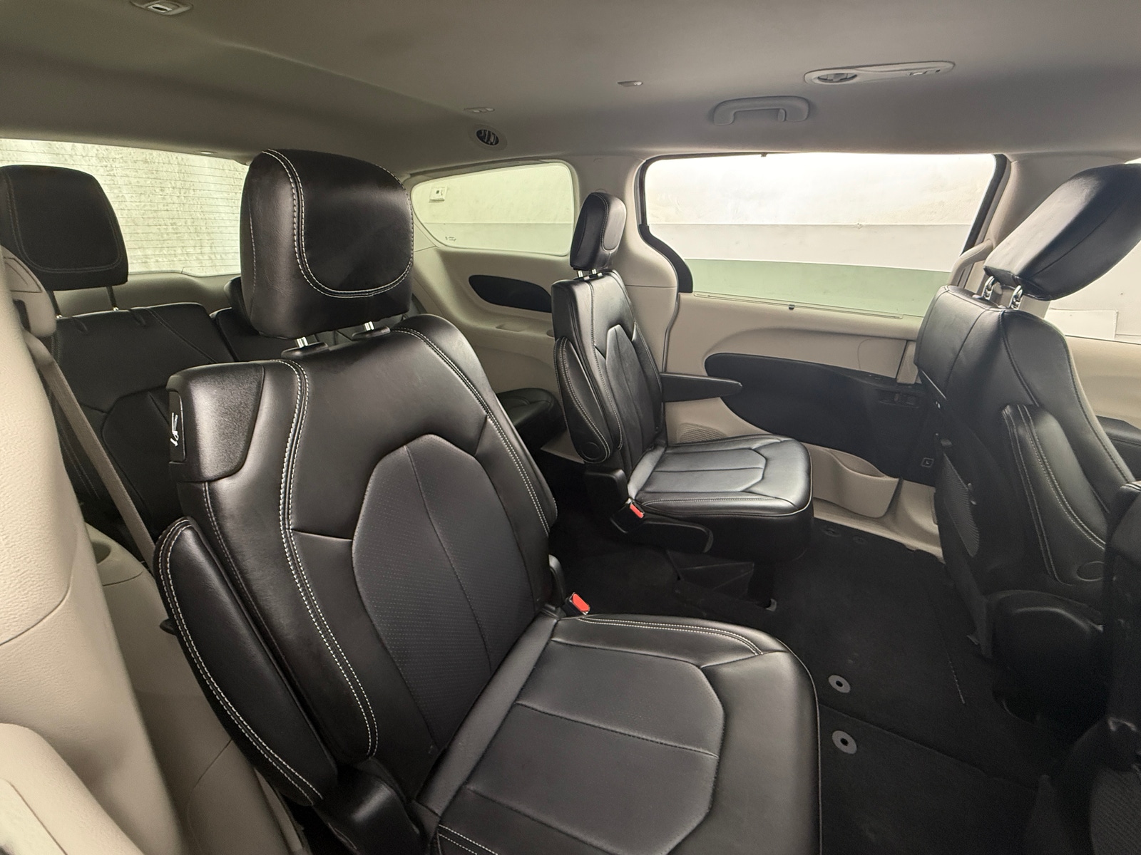Thumbnail: 2024 Chrysler Pacifica - 5