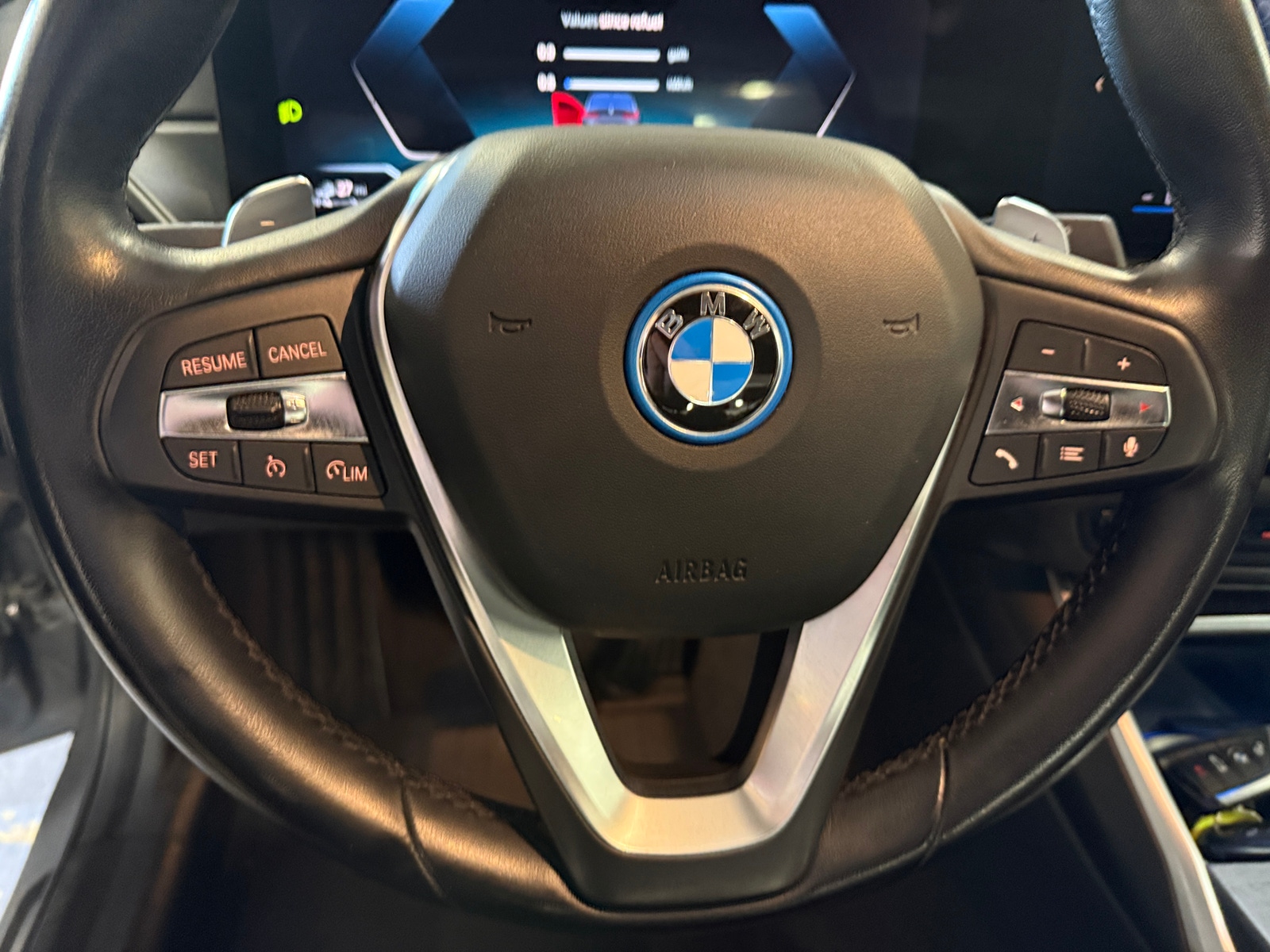 Thumbnail: 2023 BMW 3 Series - 4