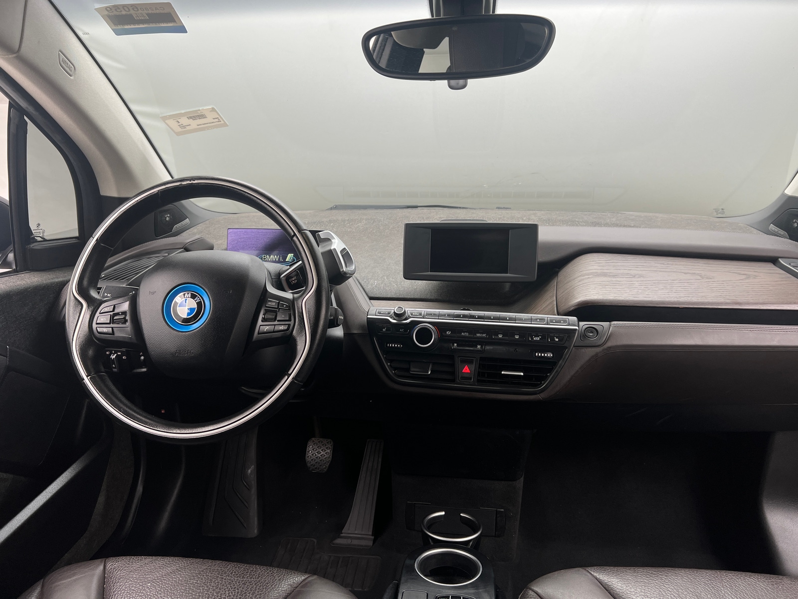 Thumbnail: 2017 BMW i3 - 2