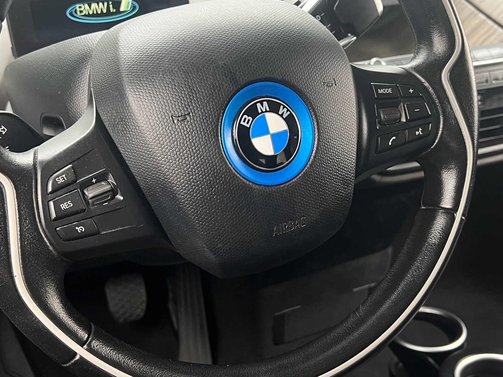 Thumbnail: 2017 BMW i3 - 4