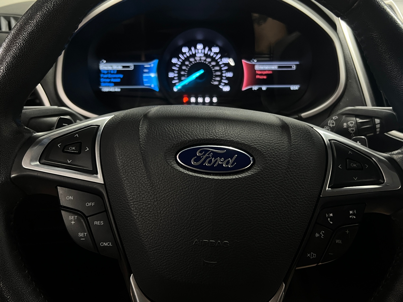 Thumbnail: 2017 Ford Edge - 4
