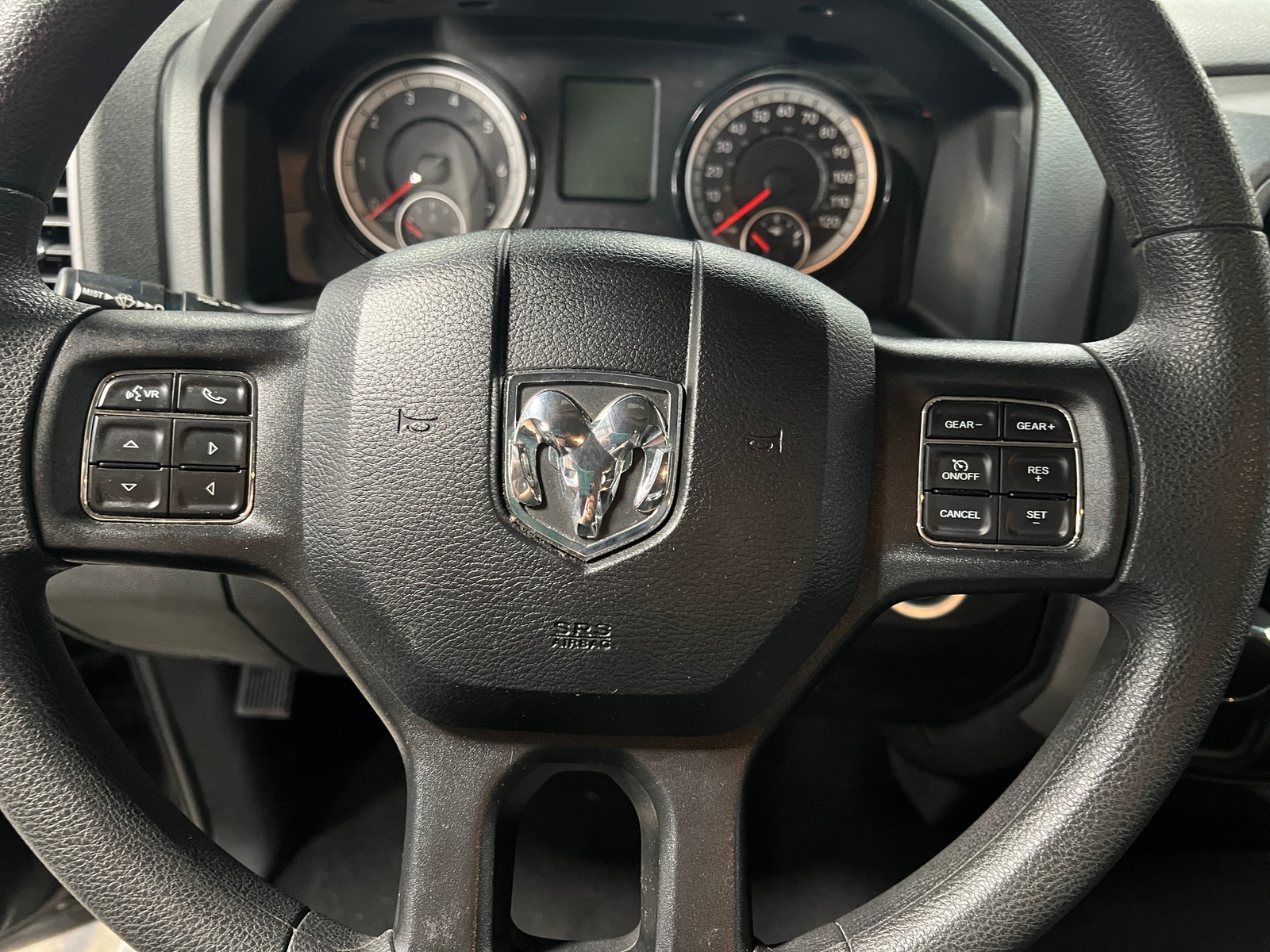 Thumbnail: 2019 RAM 1500 Classic - 4