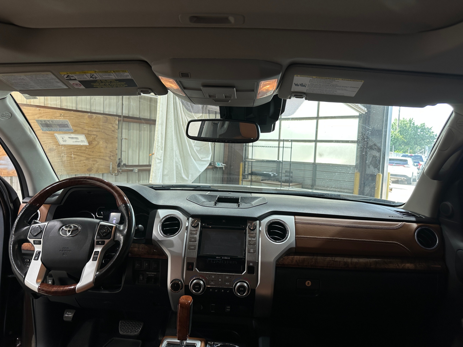 Thumbnail: 2019 Toyota Tundra - 2