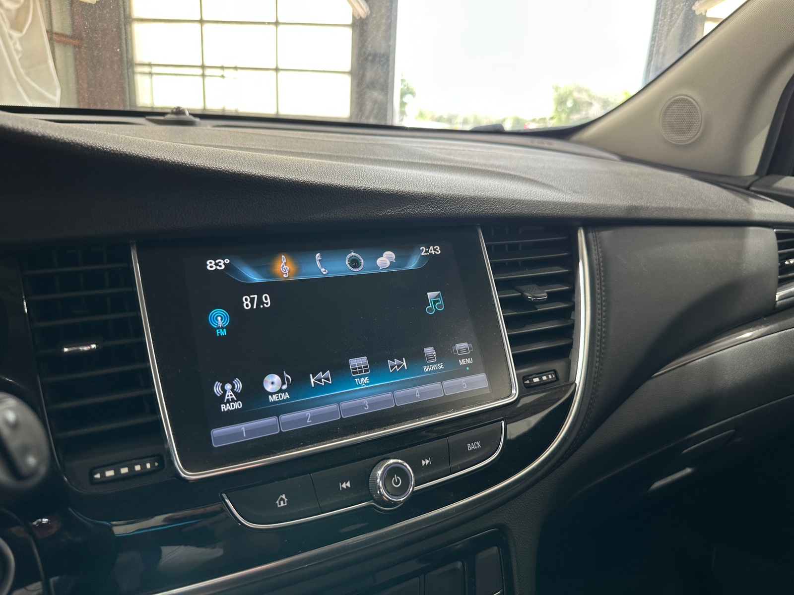 Thumbnail: 2019 Buick Encore - 4