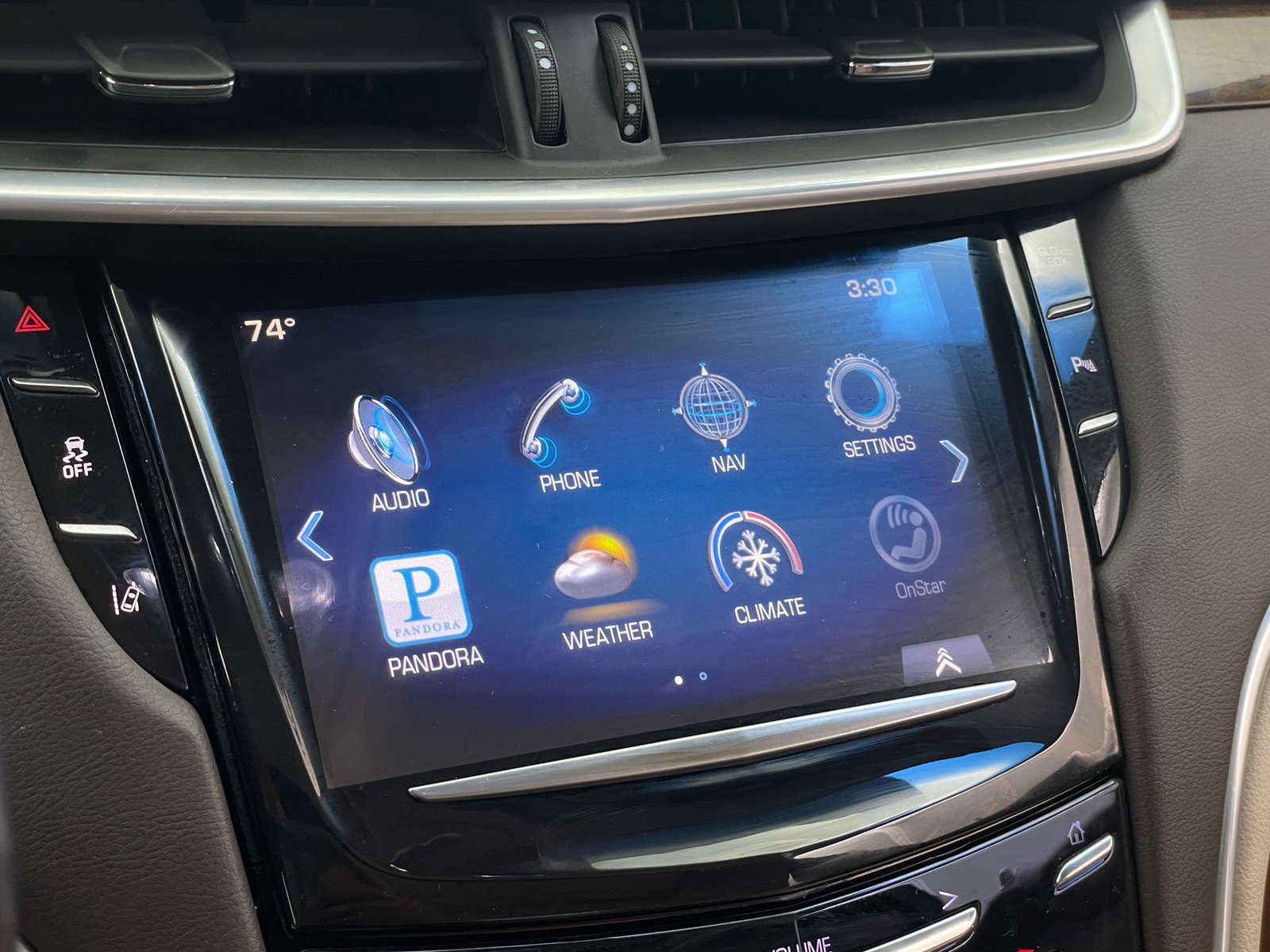 Thumbnail: 2013 Cadillac XTS - 3