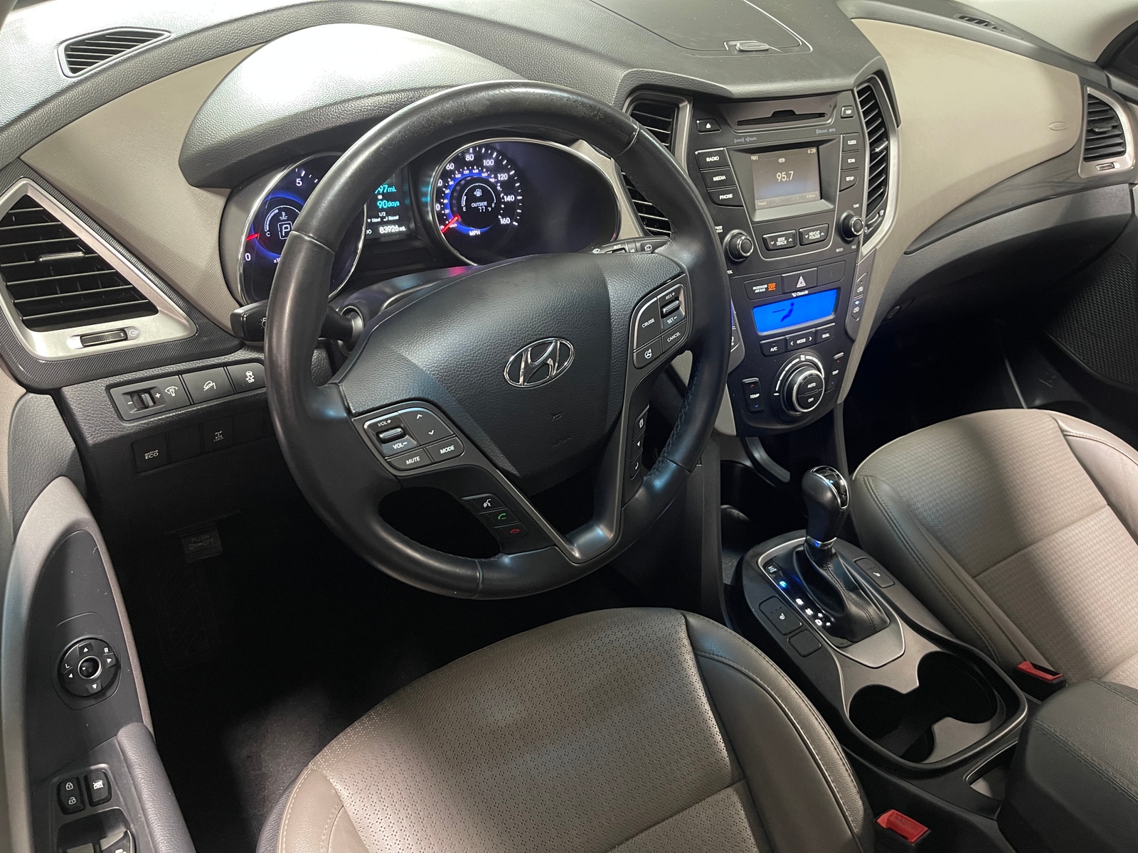 Thumbnail: 2015 Hyundai Santa Fe - 3