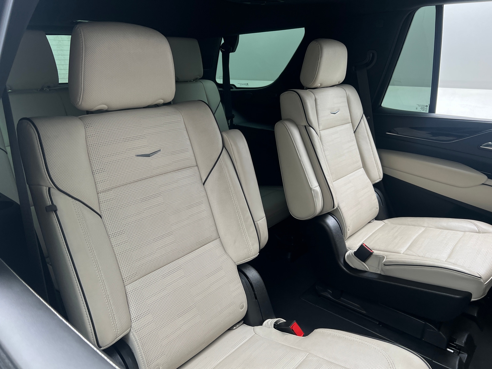 Thumbnail: 2021 Cadillac Escalade - 5