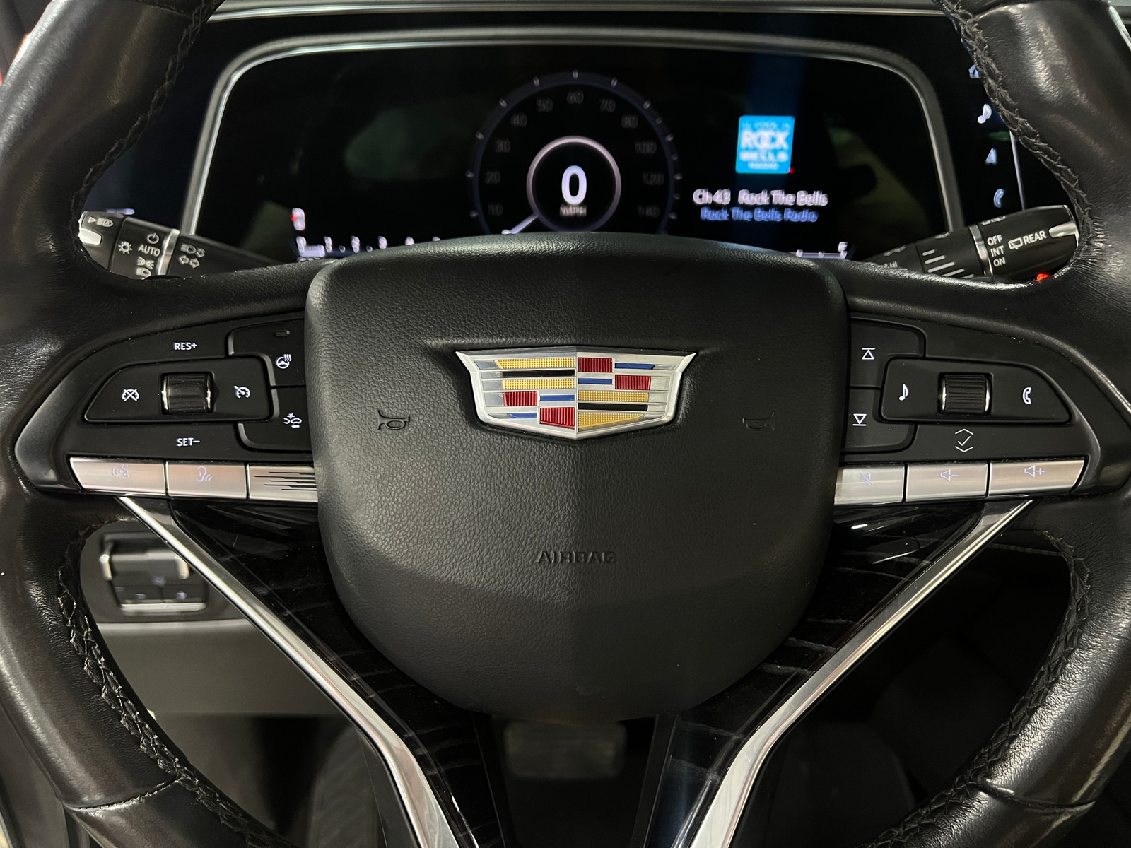 Thumbnail: 2021 Cadillac Escalade - 4