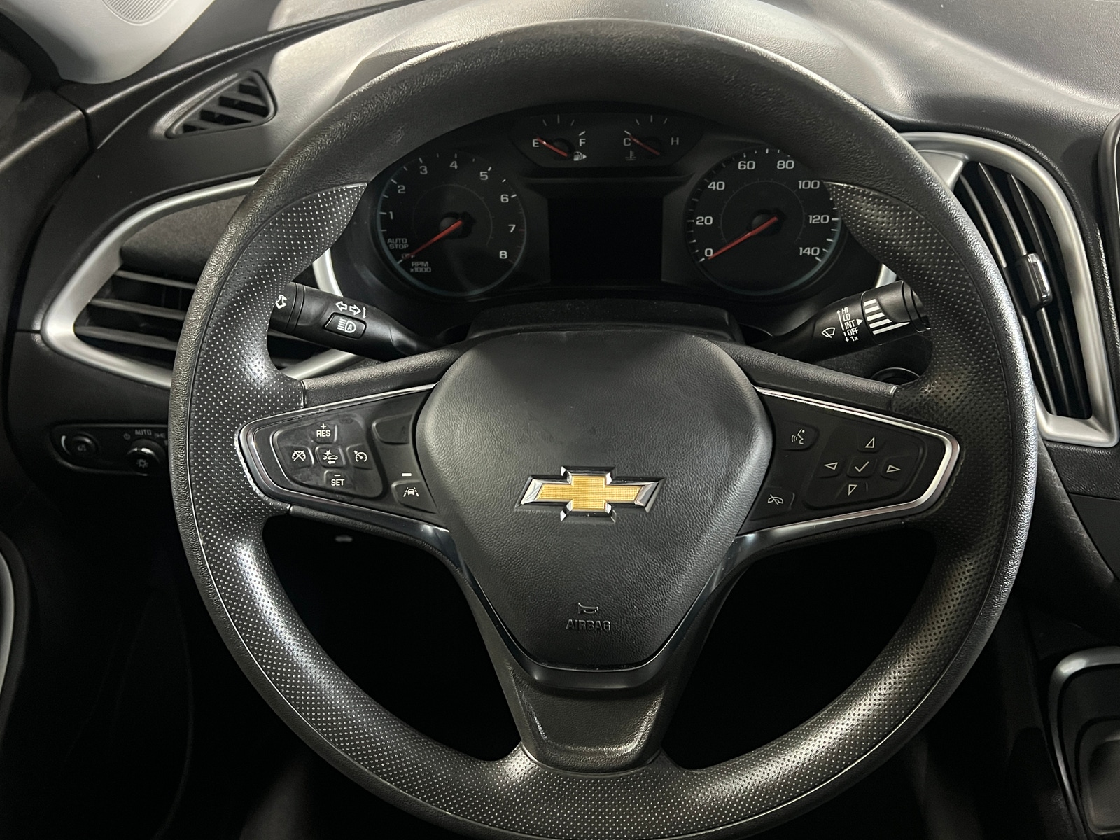 Thumbnail: 2023 Chevrolet Malibu - 5