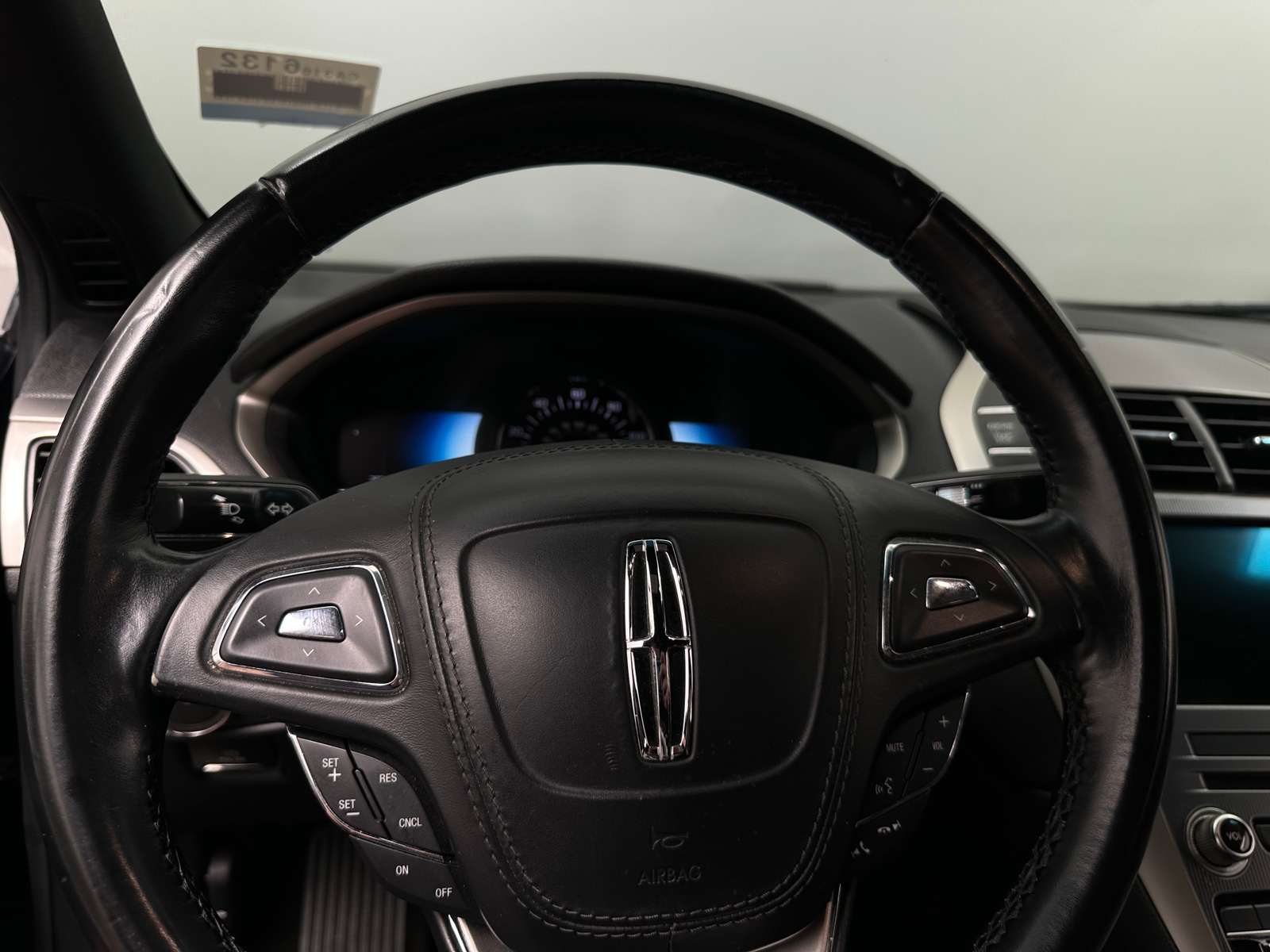 Thumbnail: 2017 Lincoln MKZ - 4