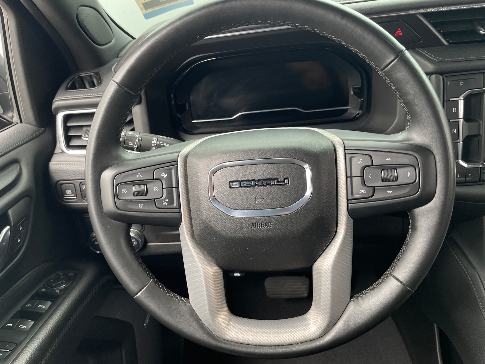 Thumbnail: 2023 GMC Yukon - 4