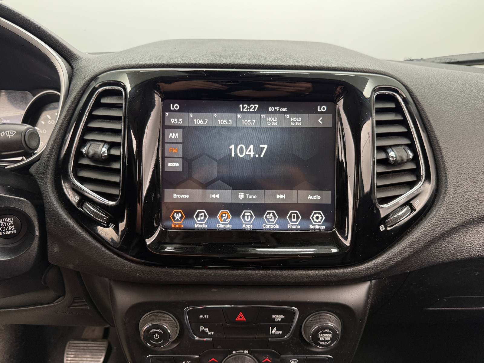 Thumbnail: 2021 Jeep Compass - 3