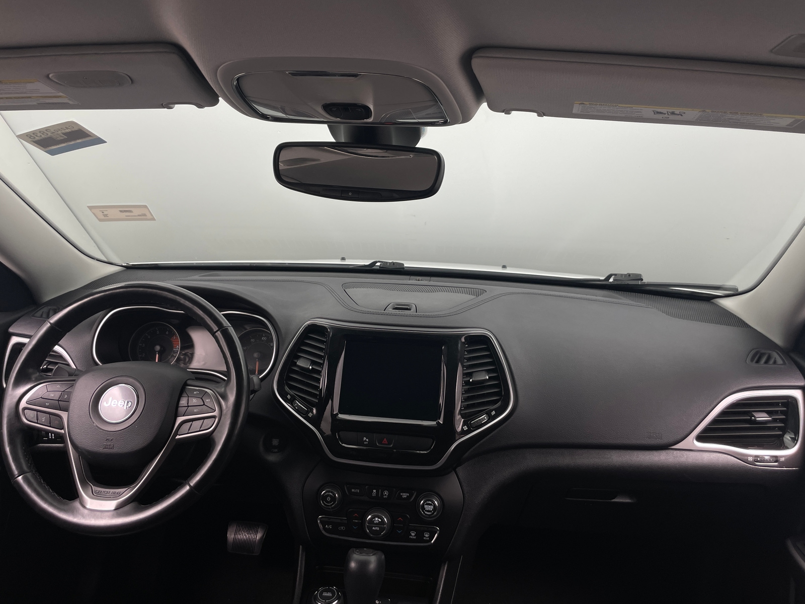 Thumbnail: 2019 Jeep Cherokee - 2