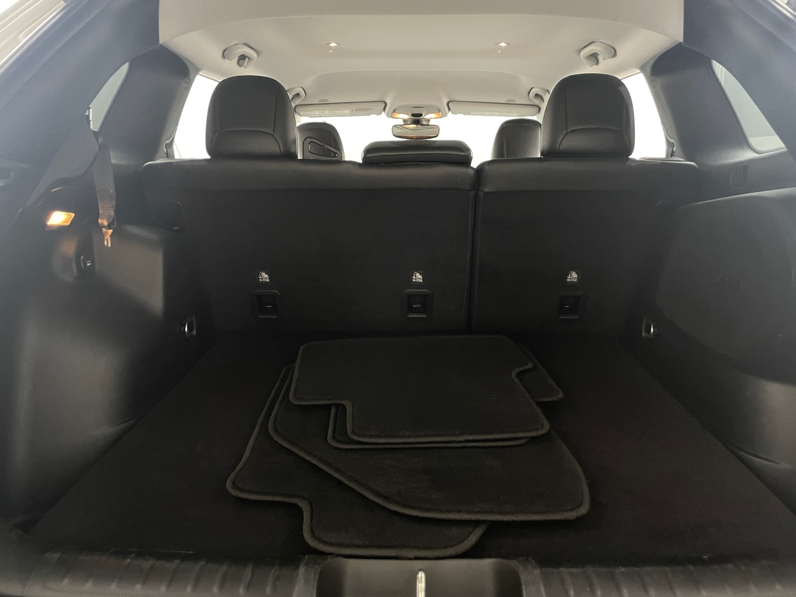 Thumbnail: 2019 Jeep Cherokee - 6