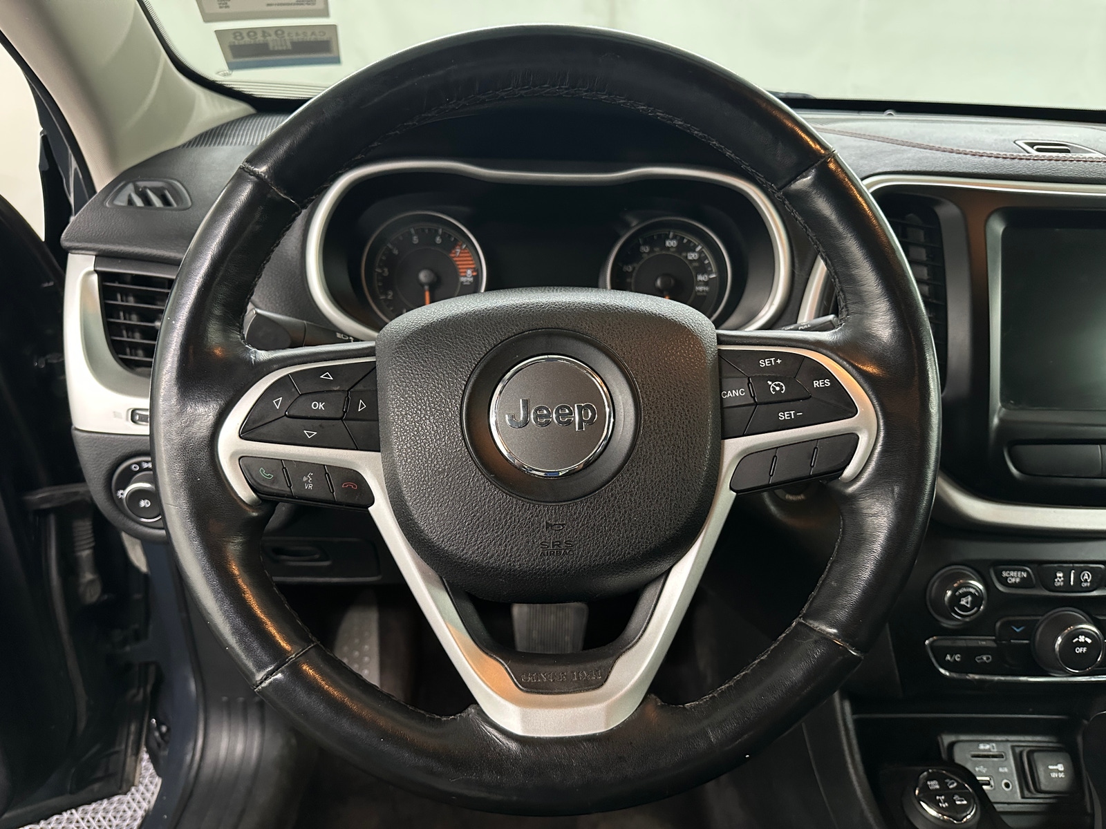 Thumbnail: 2016 Jeep Cherokee - 4