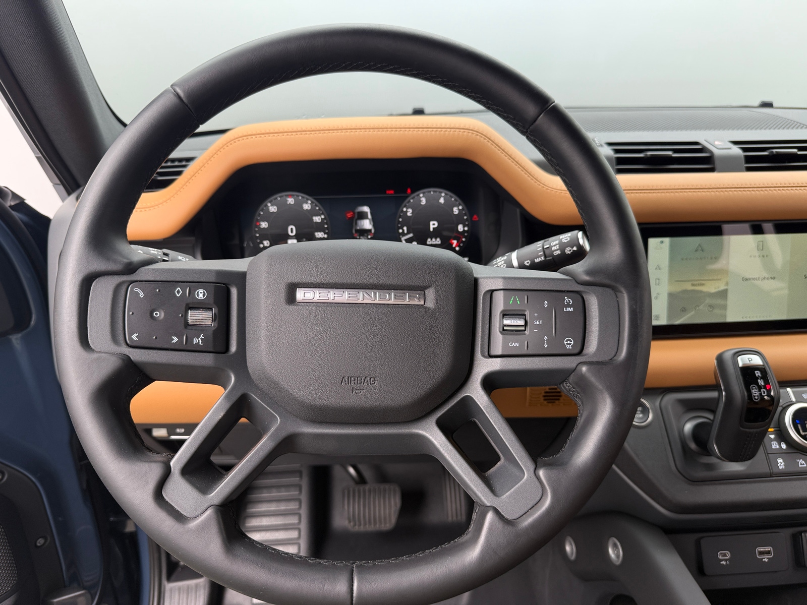 Thumbnail: 2024 Land Rover Defender - 5