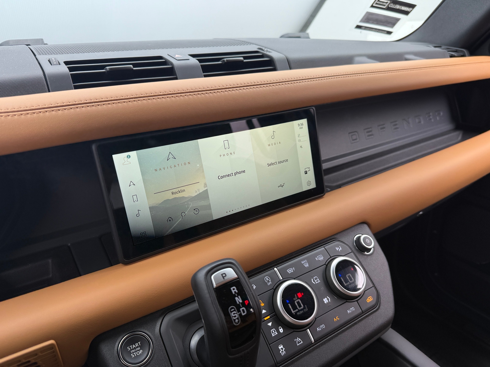 Thumbnail: 2024 Land Rover Defender - 4