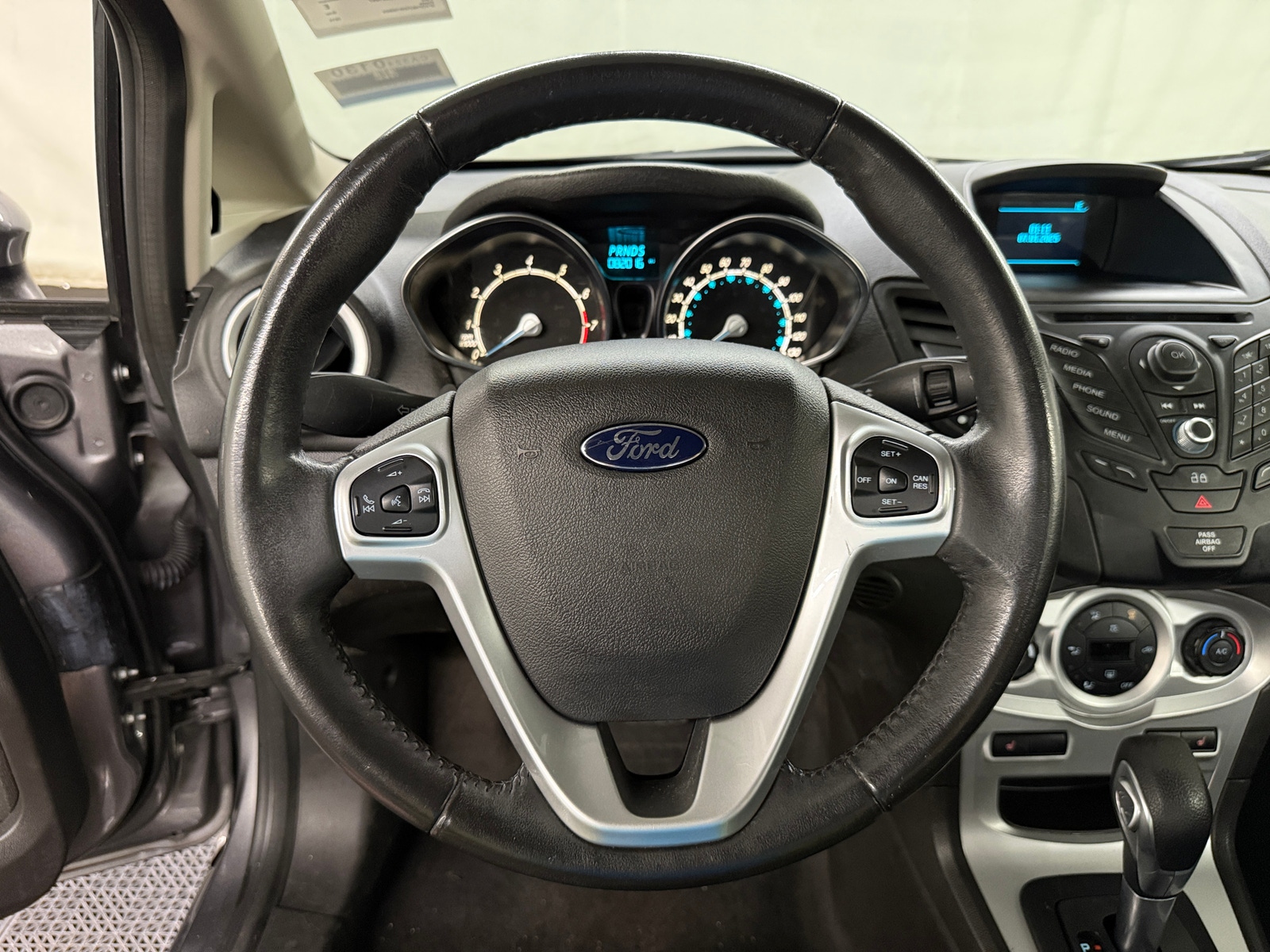 Thumbnail: 2014 Ford Fiesta - 5
