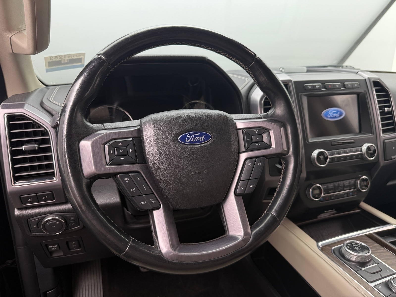 Thumbnail: 2019 Ford Expedition - 4