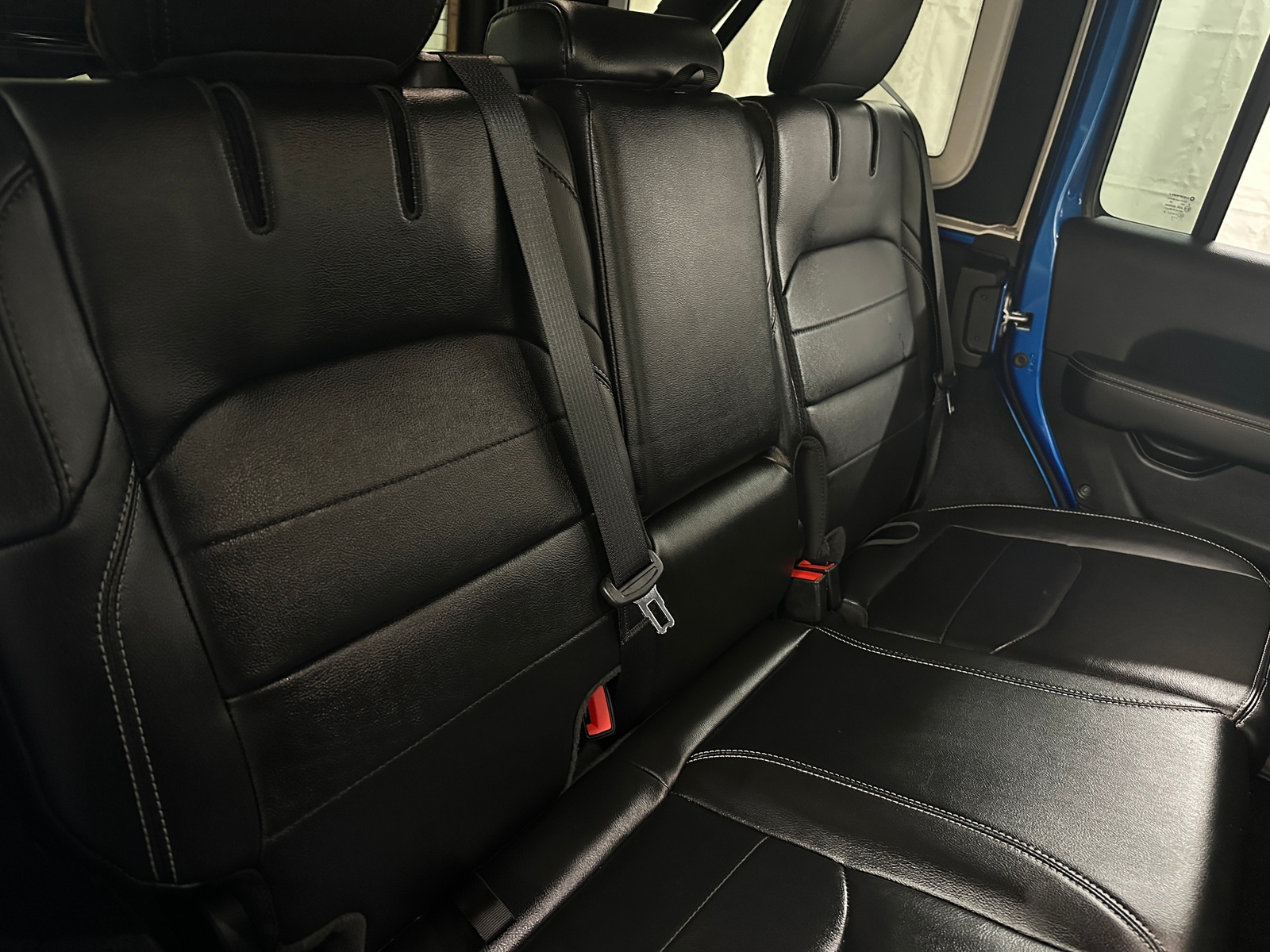 Thumbnail: 2022 Jeep Wrangler - 6