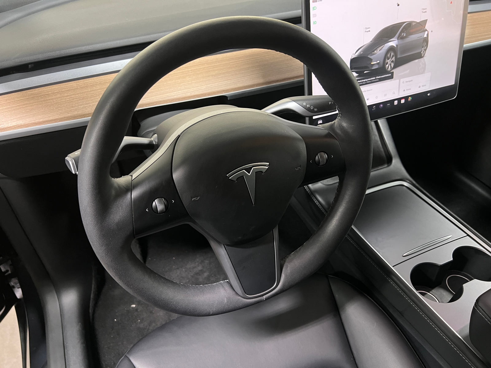 Thumbnail: 2023 Tesla Model Y - 4