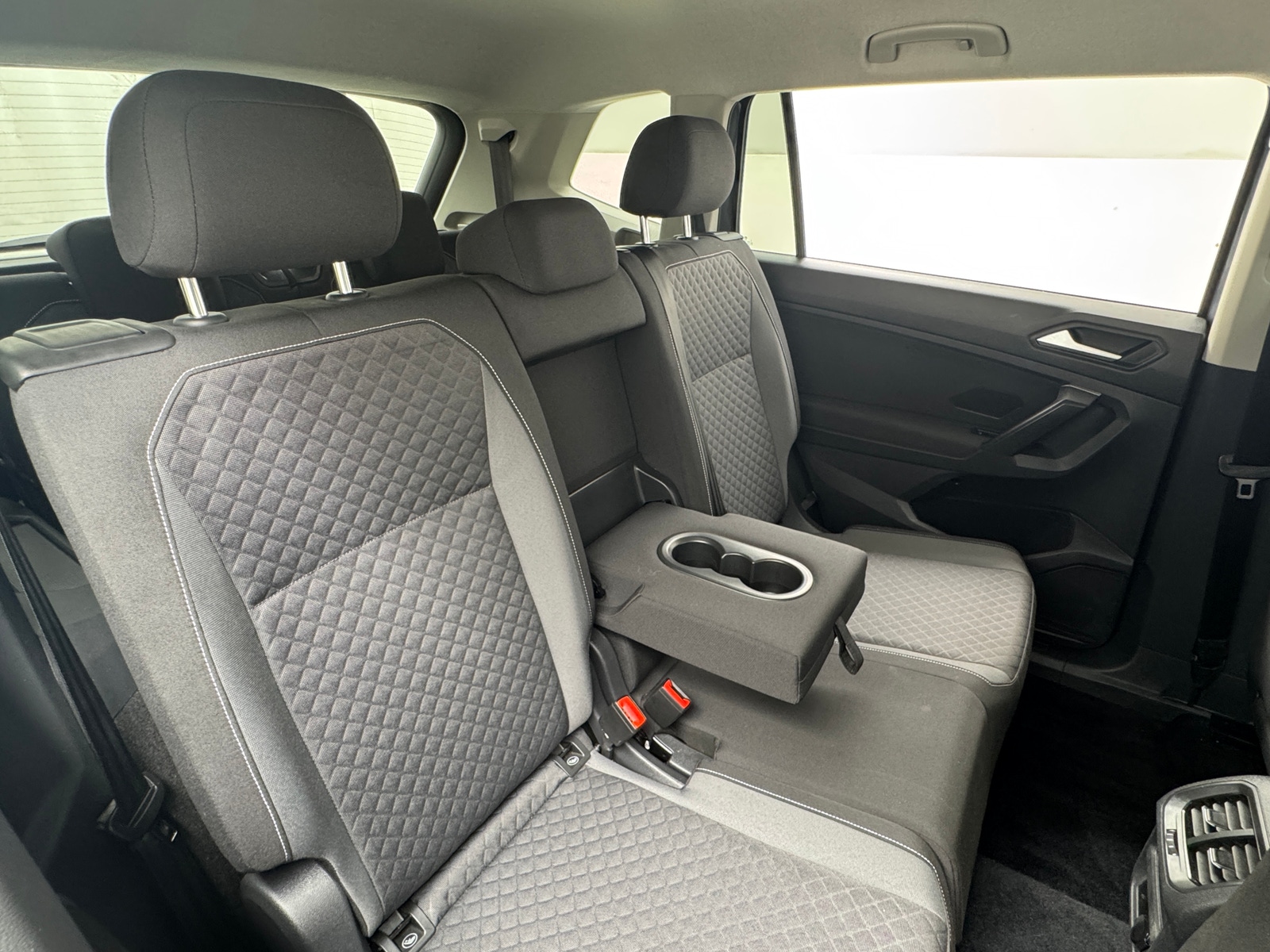 Thumbnail: 2021 Volkswagen Tiguan - 6