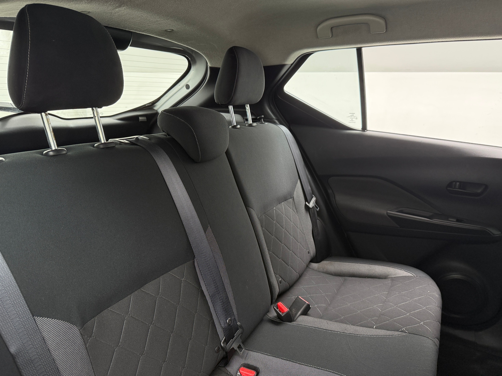 Thumbnail: 2019 Nissan Kicks - 6