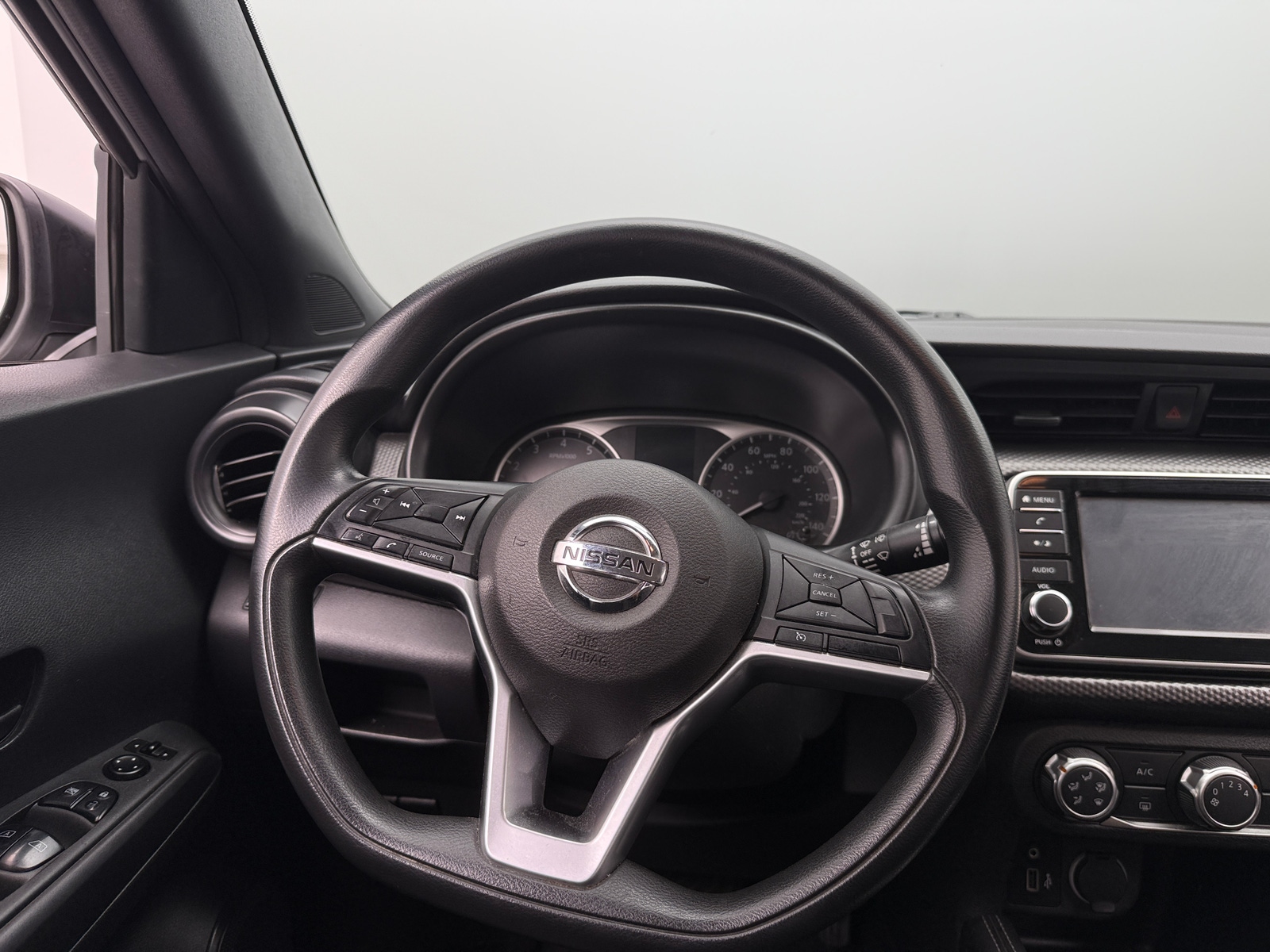 Thumbnail: 2019 Nissan Kicks - 5