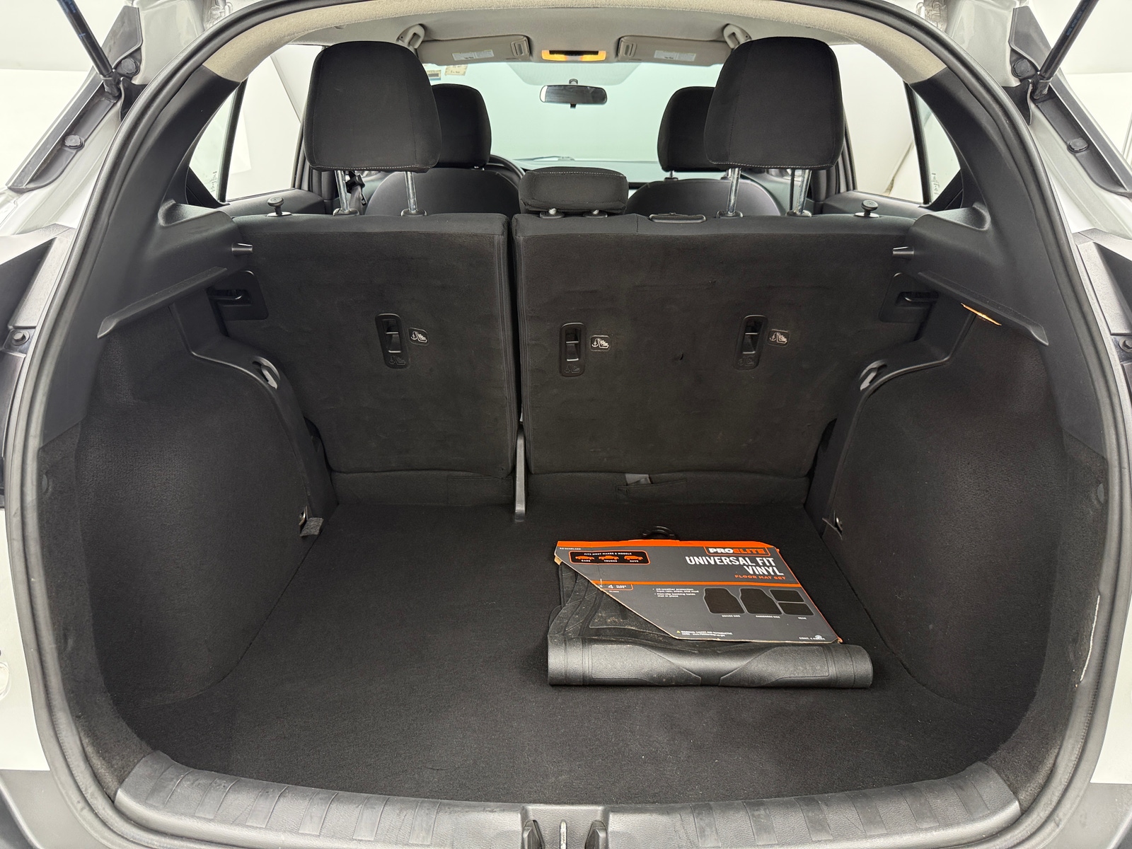 Thumbnail: 2019 Nissan Kicks - 7