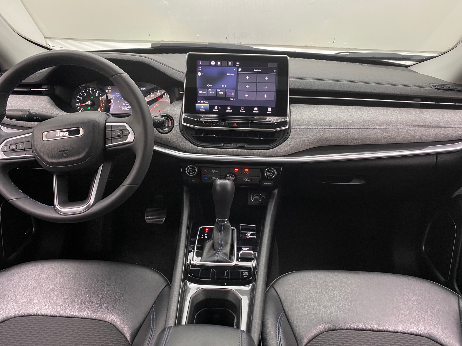 Thumbnail: 2022 Jeep Compass - 3