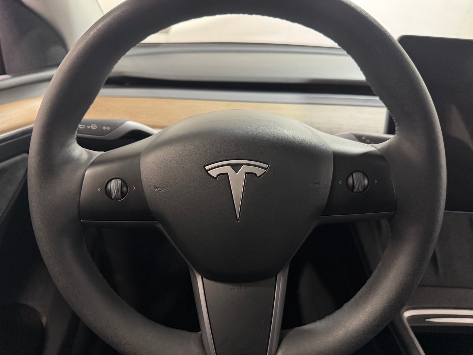 Thumbnail: 2023 Tesla Model Y - 4