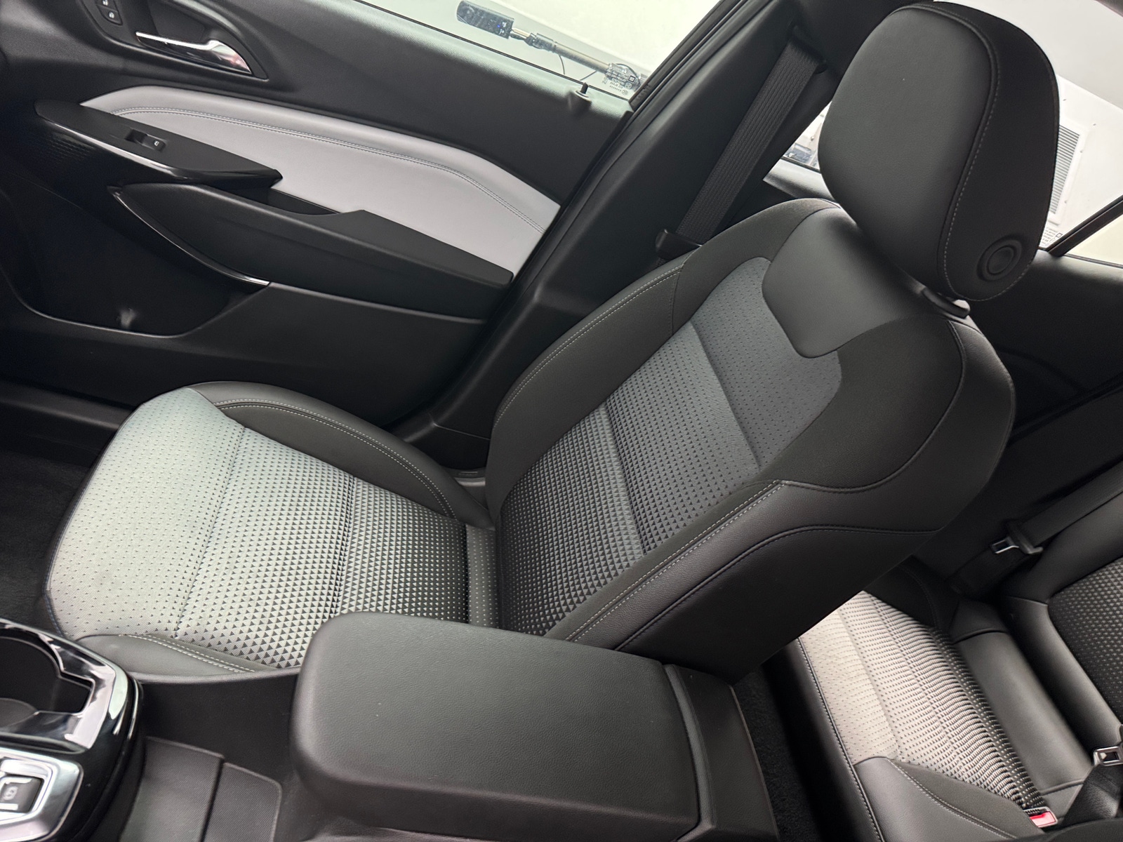 Thumbnail: 2024 Chevrolet Trax - 2
