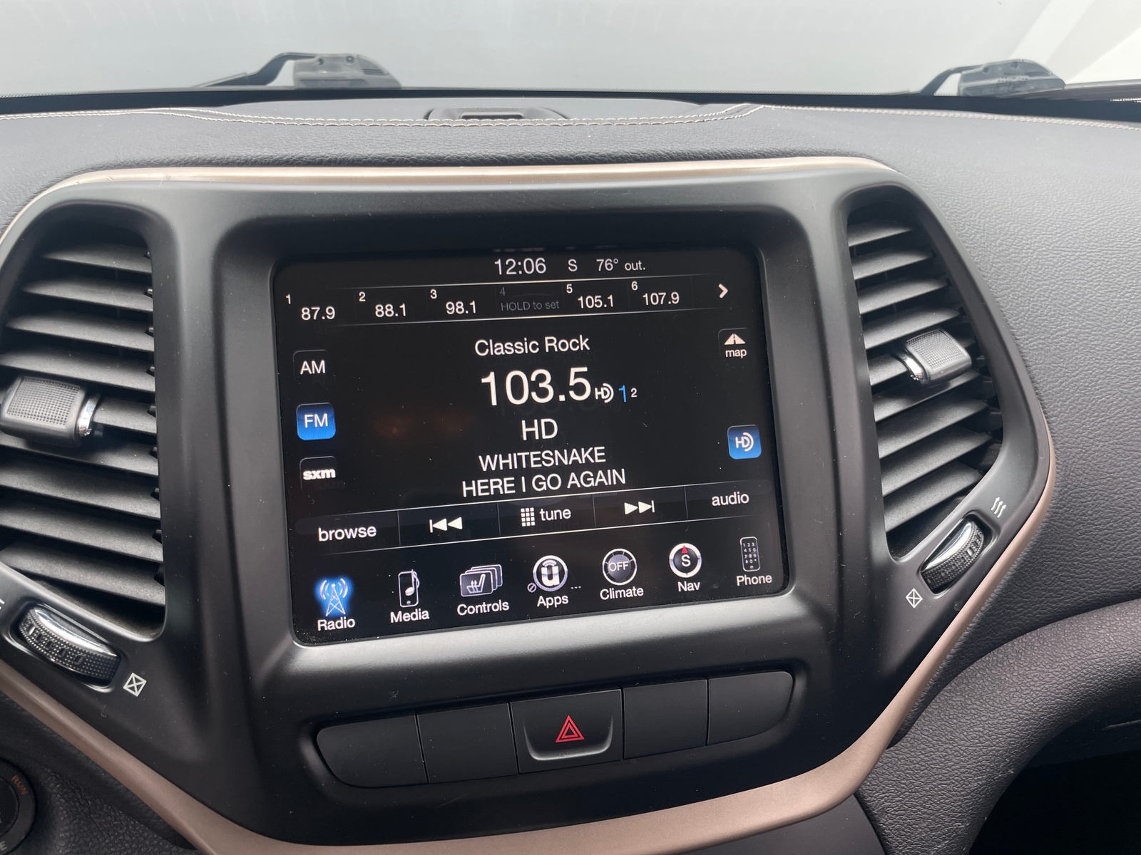 Thumbnail: 2014 Jeep Cherokee - 3