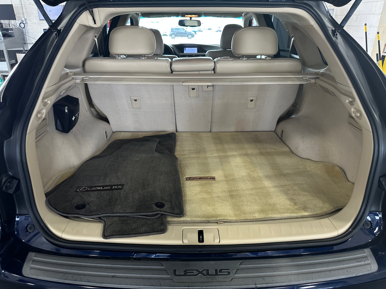 Thumbnail: 2013 Lexus RX - 6