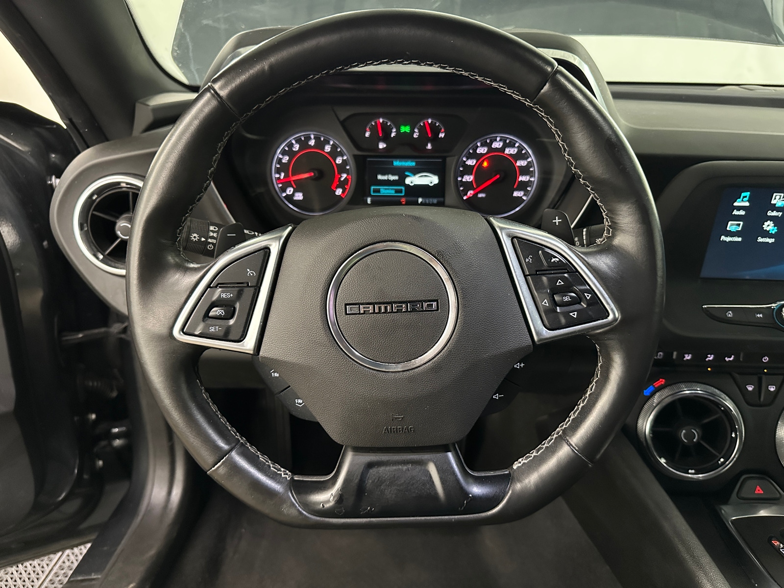 Thumbnail: 2018 Chevrolet Camaro - 4