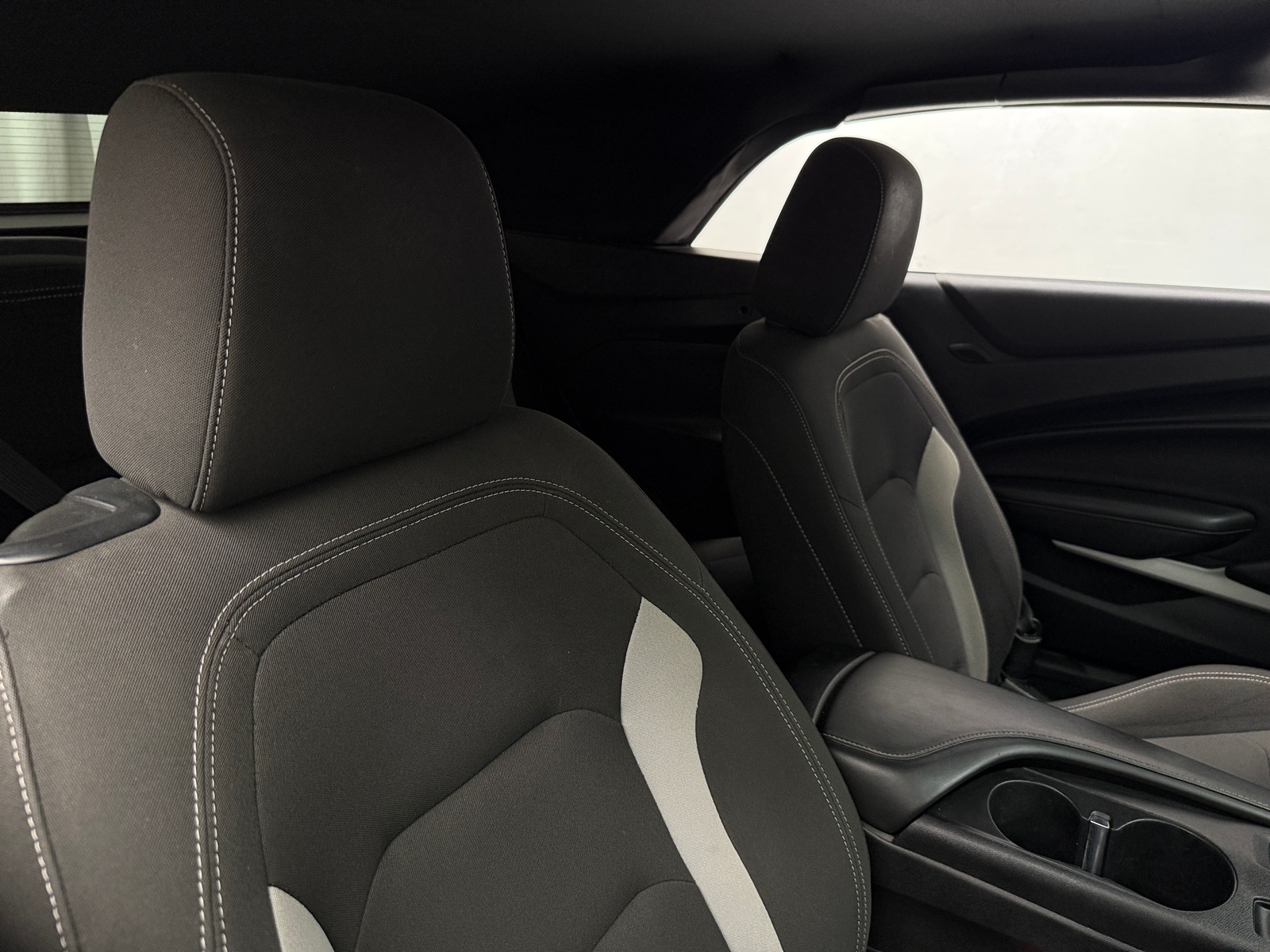 Thumbnail: 2019 Chevrolet Camaro - 2
