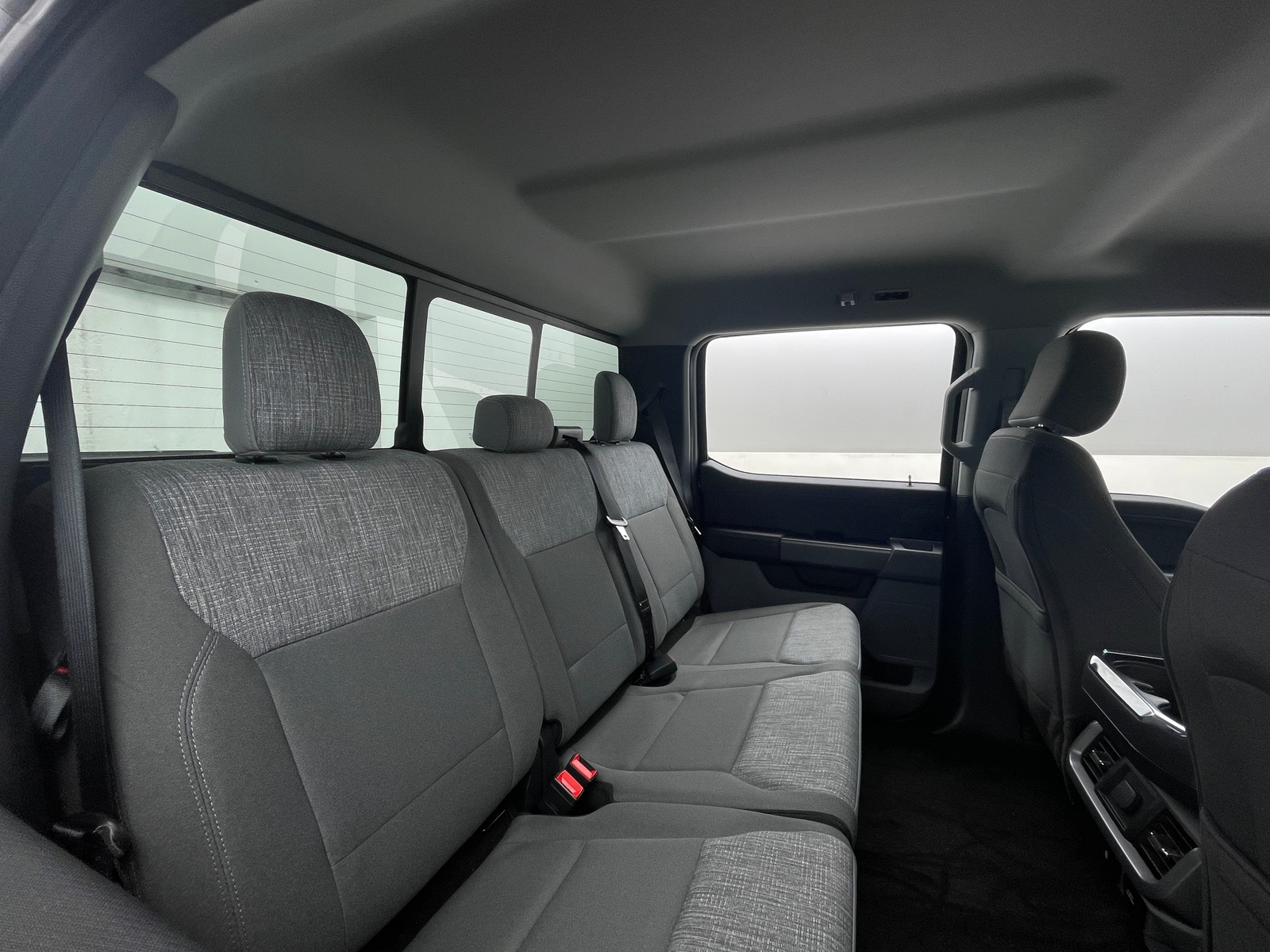 Thumbnail: 2022 Ford Econoline - 6