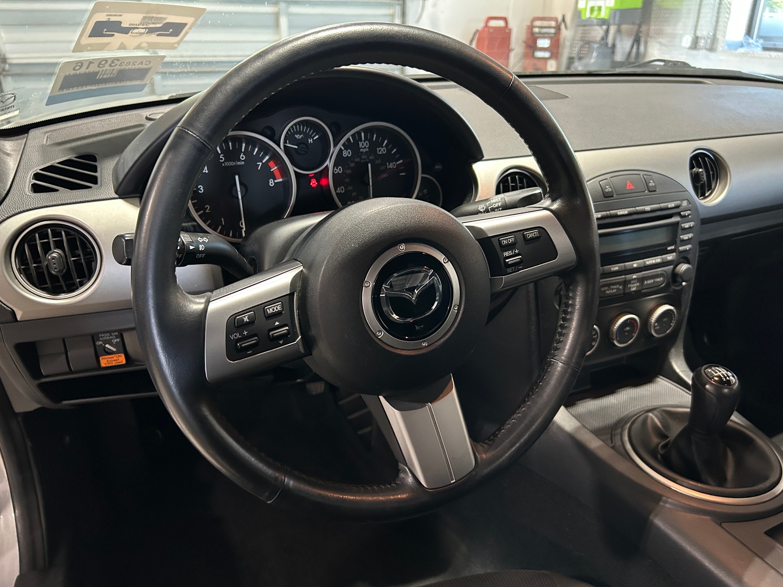 Thumbnail: 2010 Mazda MX-5 Miata - 5