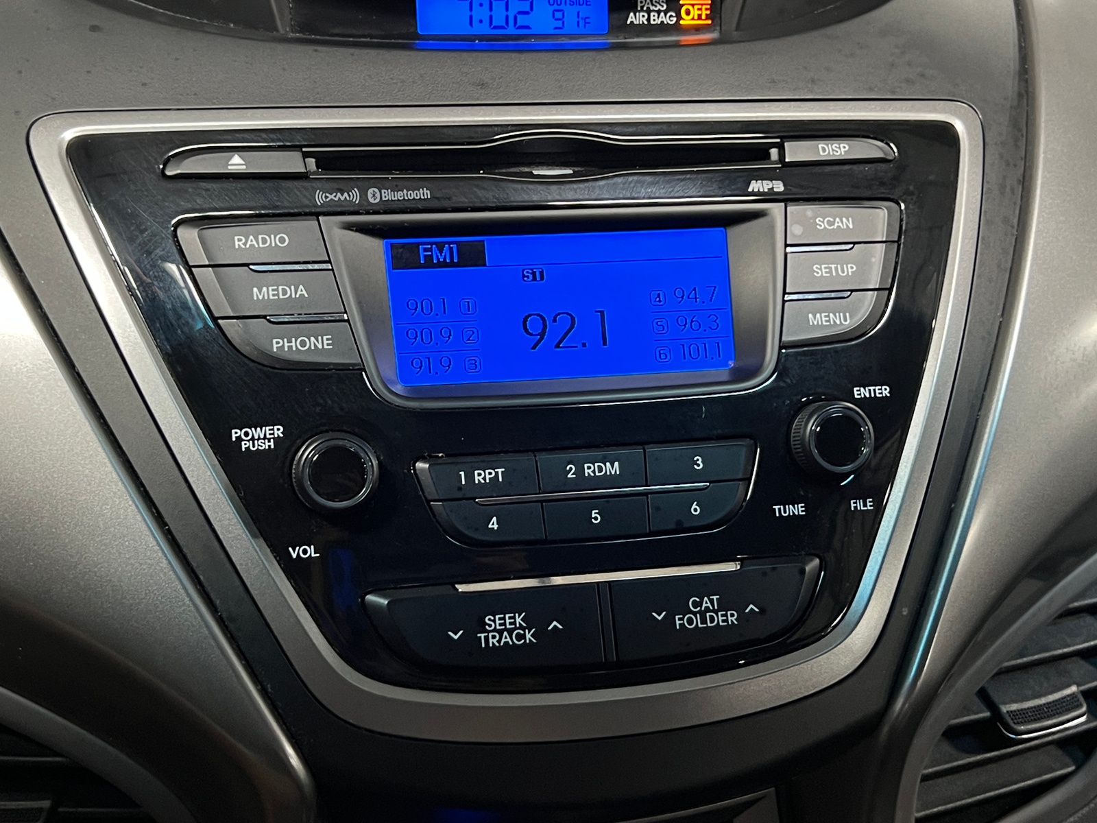 Thumbnail: 2013 Hyundai Elantra - 4