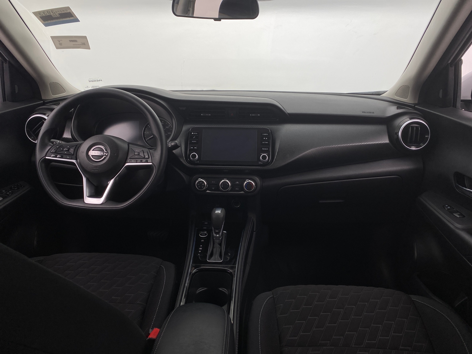 Thumbnail: 2023 Nissan Kicks - 3