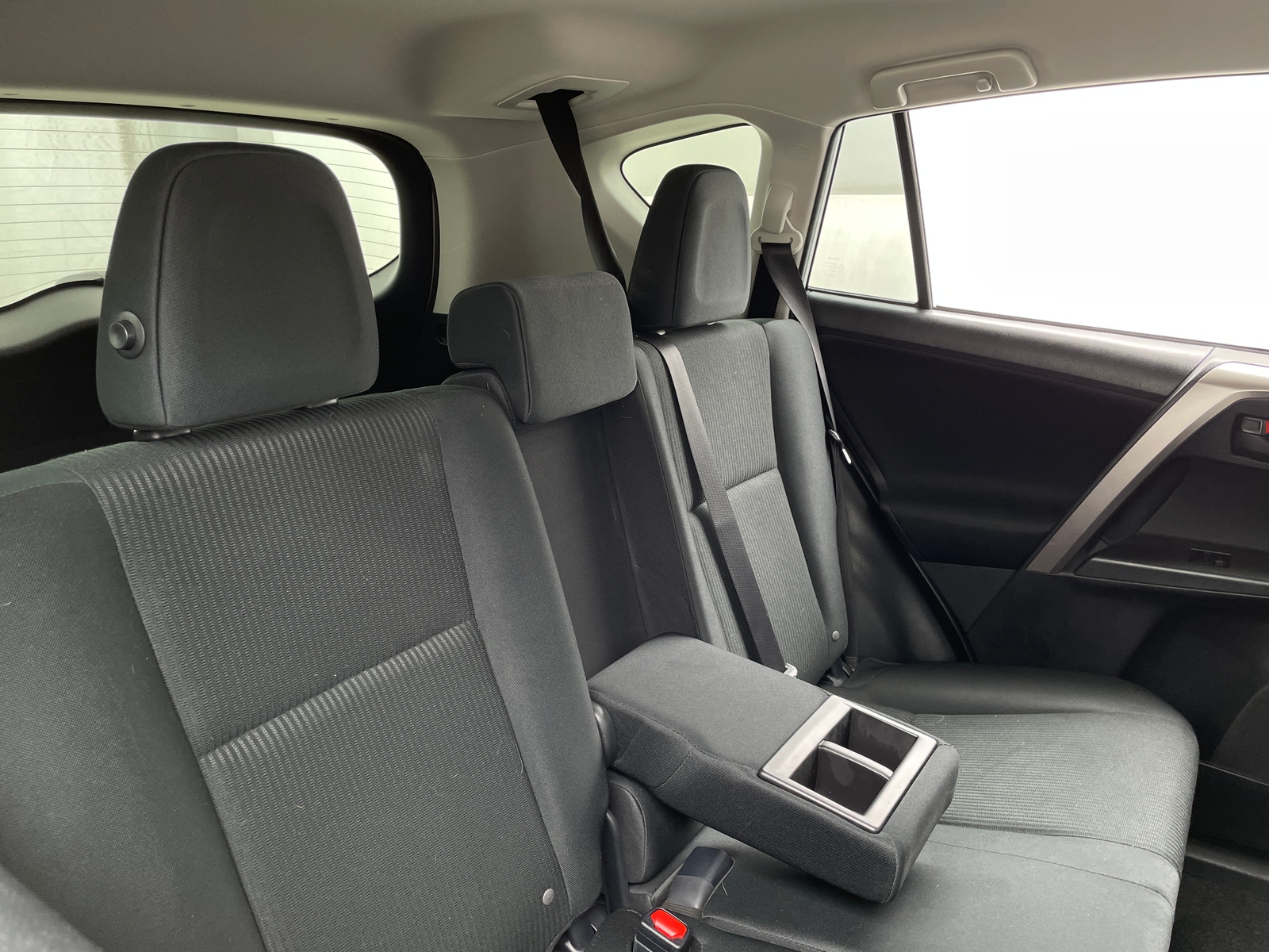 Thumbnail: 2018 Toyota RAV4 - 6