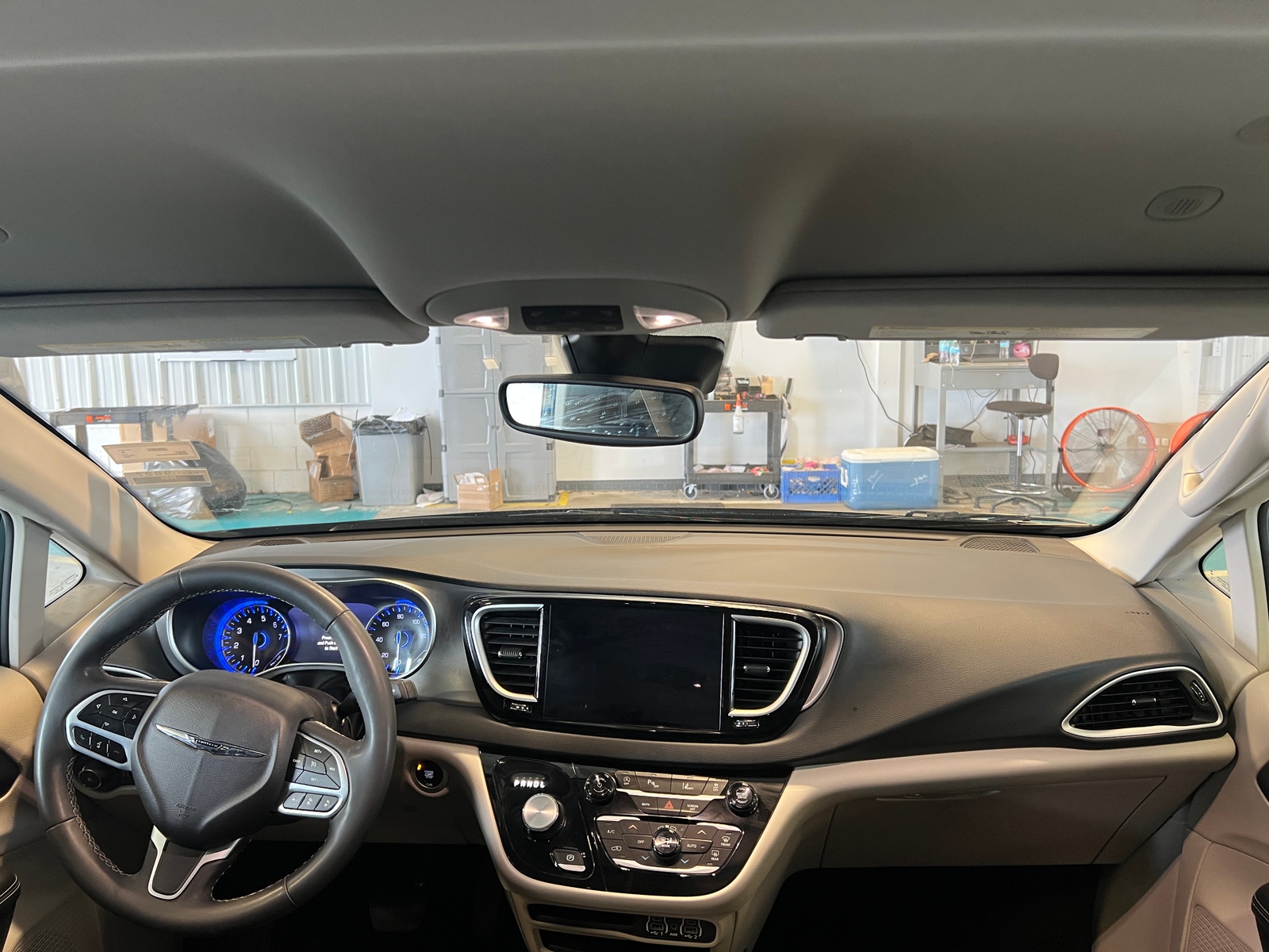 Thumbnail: 2023 Chrysler Pacifica - 2